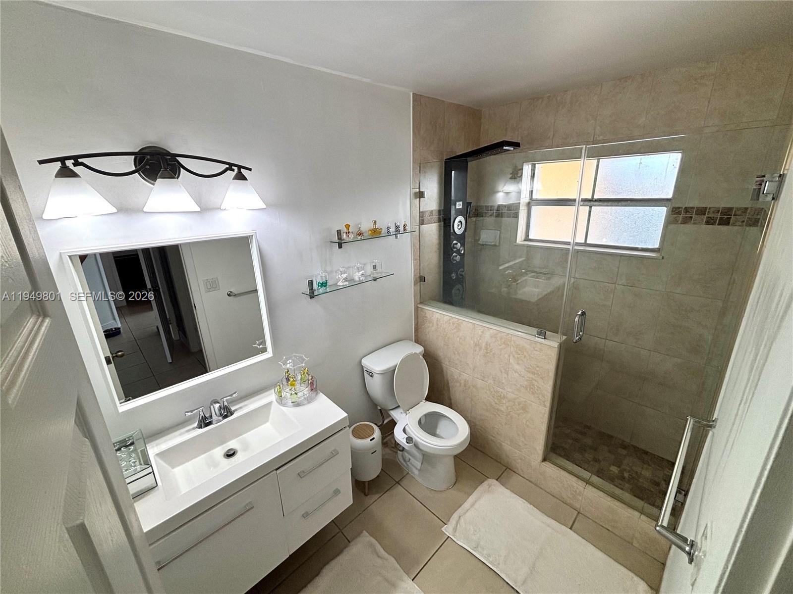 CENTRE COURT CONDO - Residential