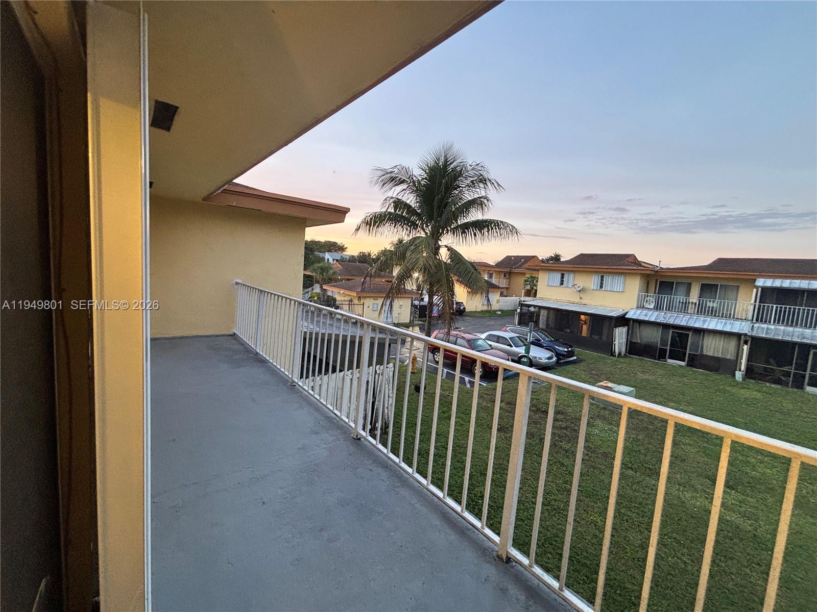 CENTRE COURT CONDO - Residential