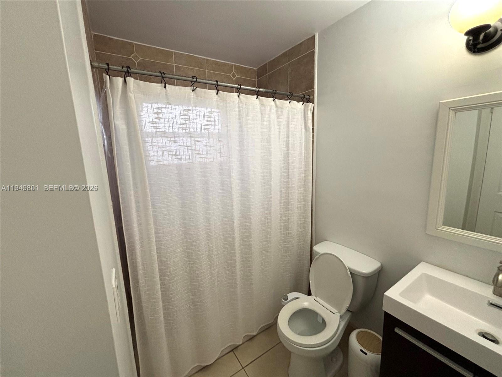 CENTRE COURT CONDO - Residential