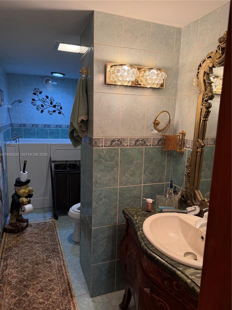 OCEANVIEW PARK CONDO - Residential