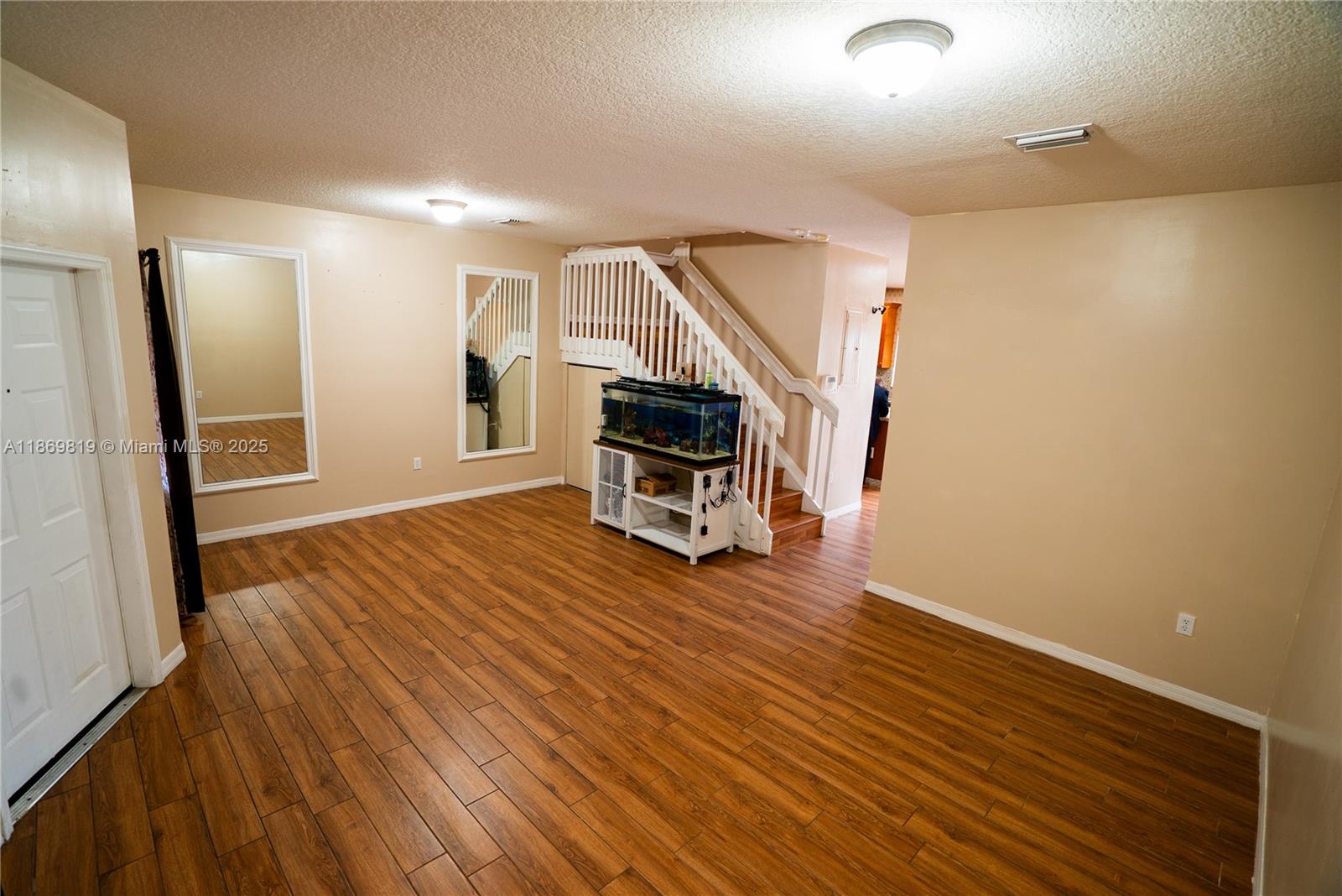 VENETIA GROVE - Residential