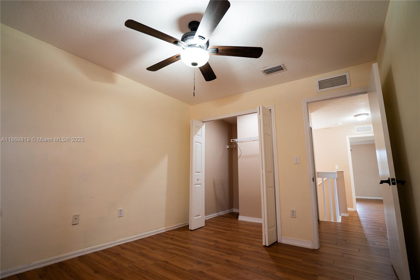 VENETIA GROVE - Residential