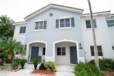 Photo of 2930 SE 15th Ter, Homestead, FL 33035 (MLS # A11869819)