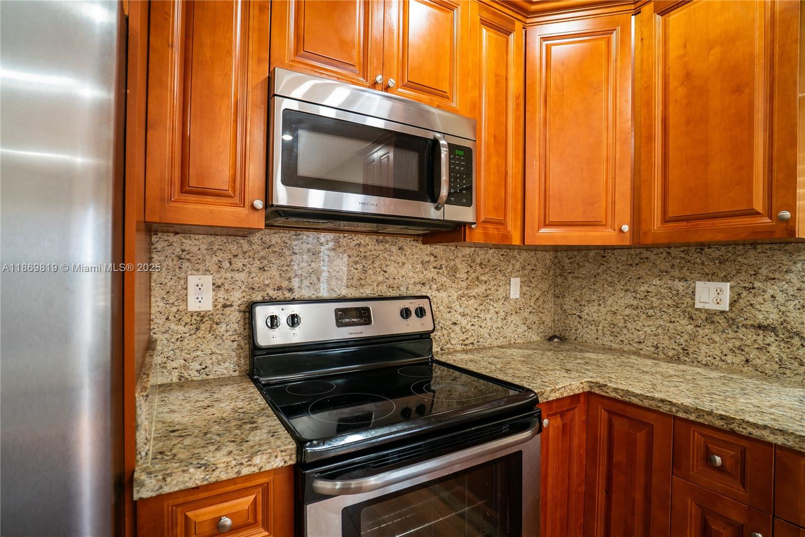 VENETIA GROVE - Residential