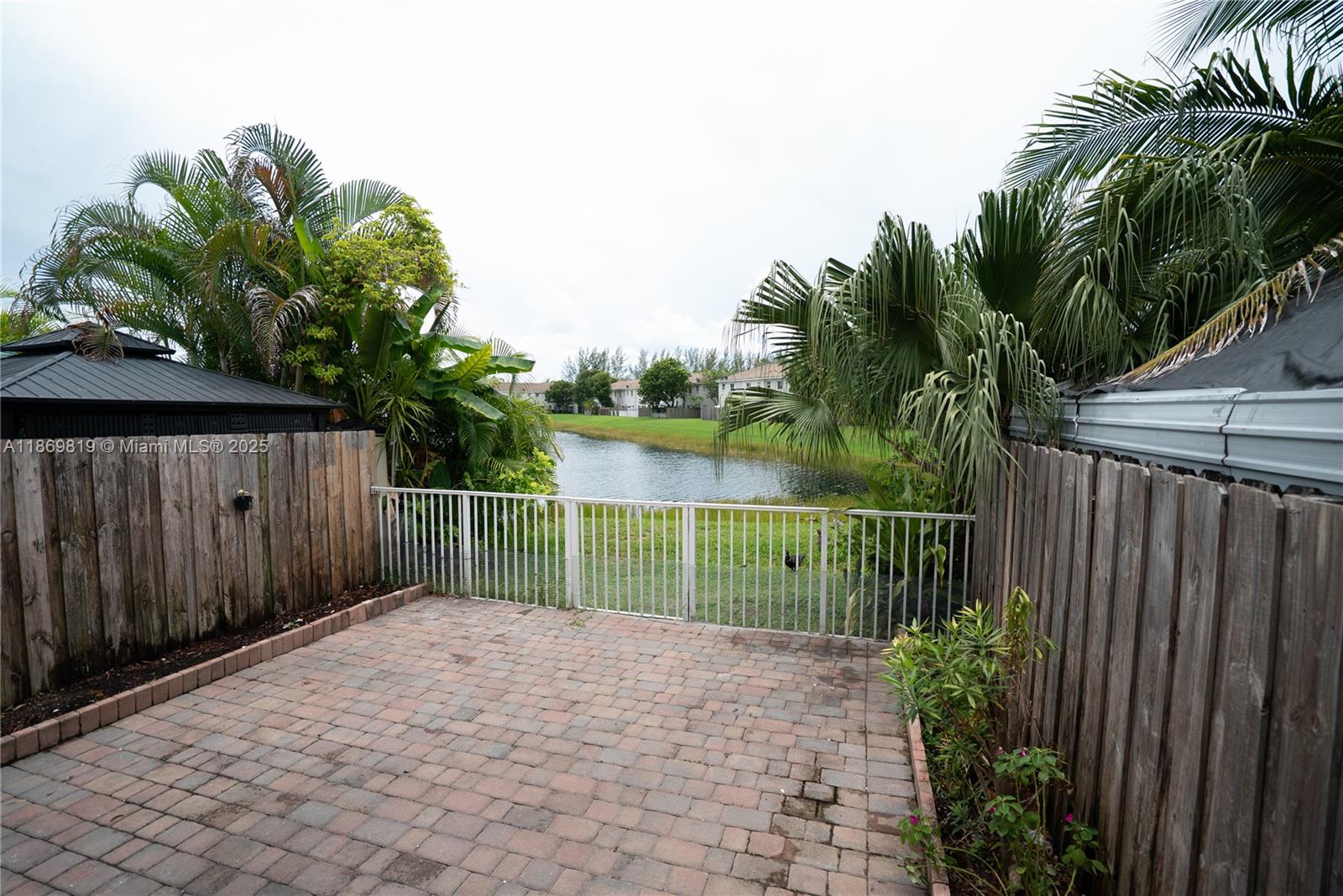 VENETIA GROVE - Residential