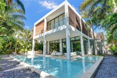  Golden Beach FL 33160