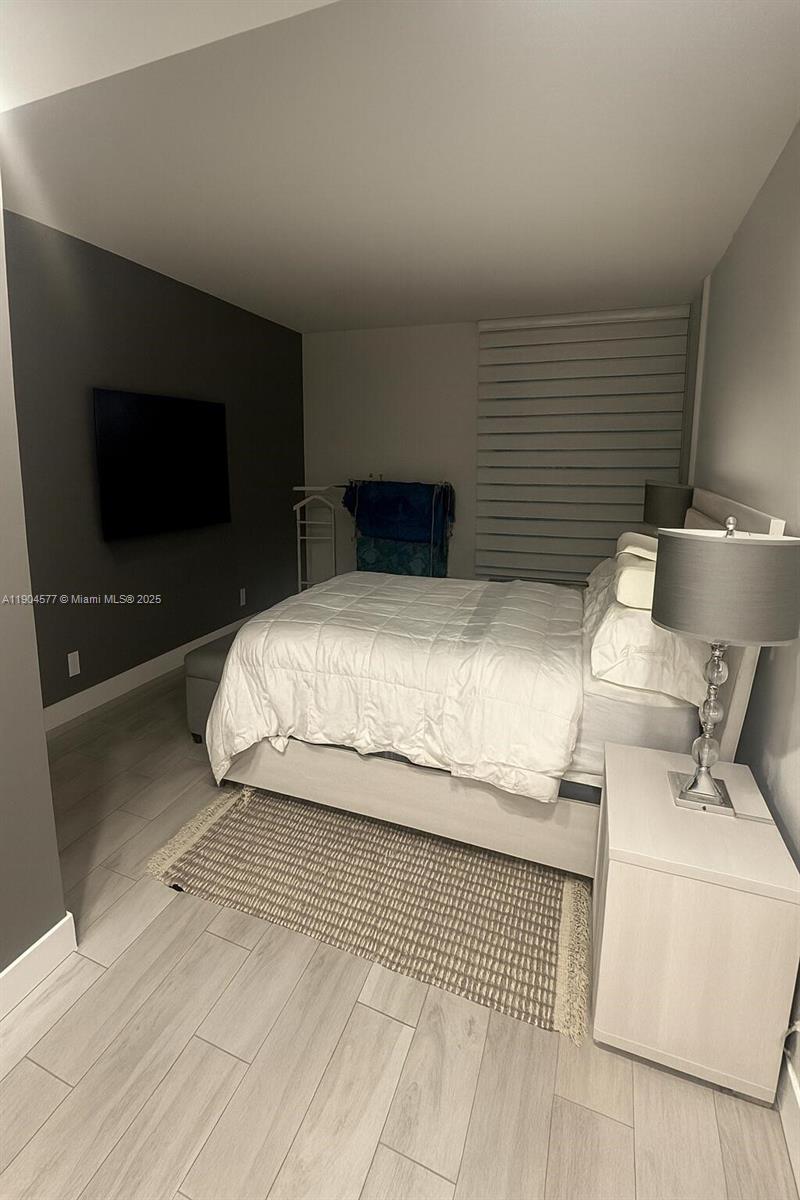 DELVISTA TOWERS CONDO TOW - Residential