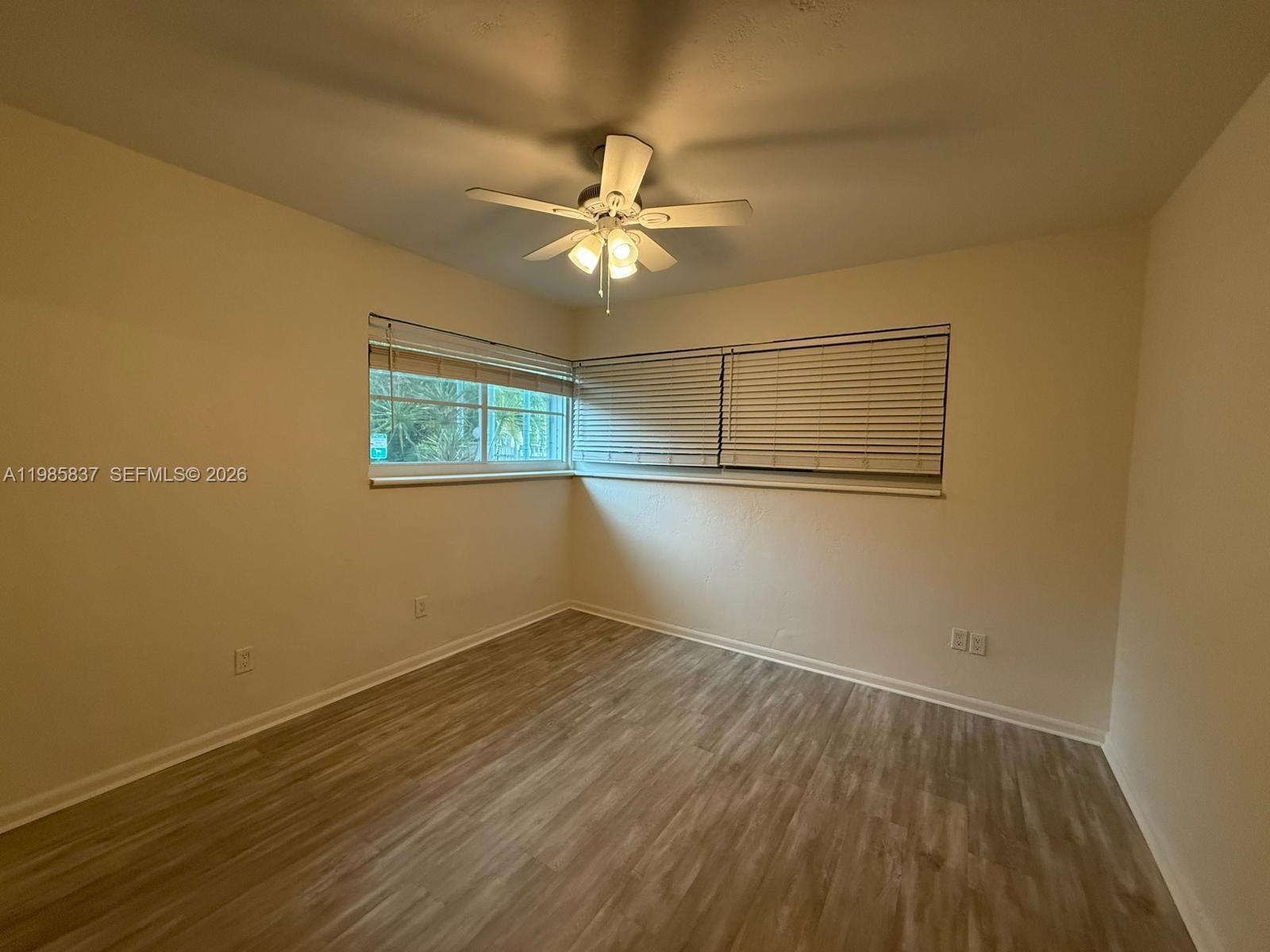 MARSEILLES DECO CONDO - Residential Lease