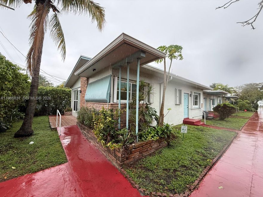 Unit is steps away from the Canal, and walking distance to the beach. Located in the last great enclave in Miami untouched by major development, this unit is located in one fo the friendliest communities in Miami. Unit comes with a street parking permit. Couch available if the tenant wants it, or it can be removed.