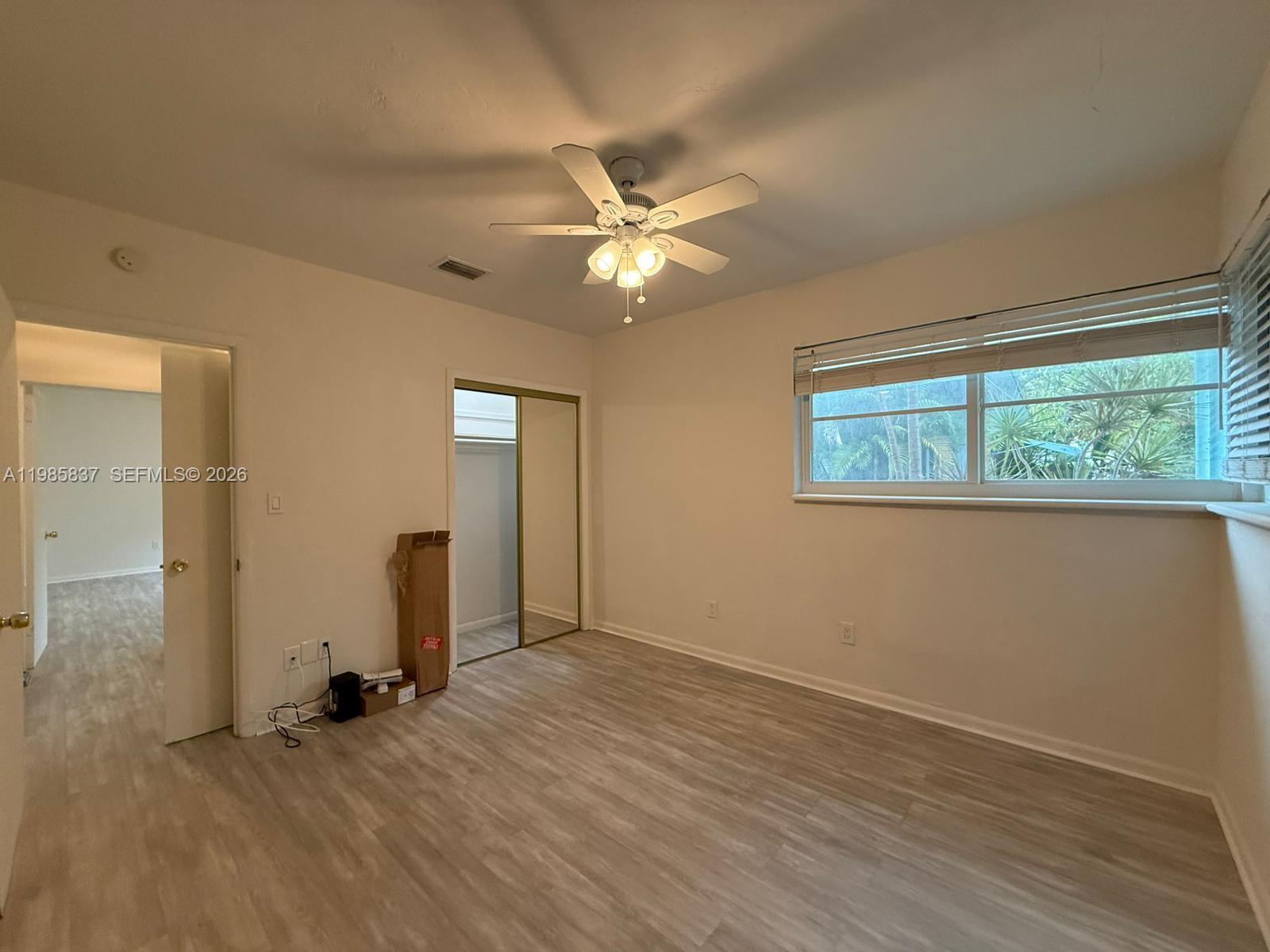 MARSEILLES DECO CONDO - Residential Lease