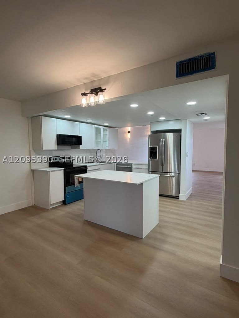 Photo of 639 N University Dr #17, Plantation, FL 33324 (MLS # A12095390)