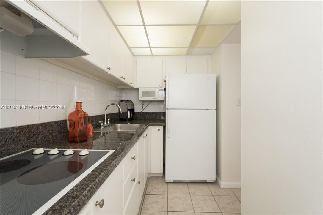 MIRADOR 1200 CONDO - Residential