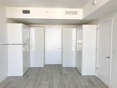 Tiny photo for 1010 Brickell Ave #4609, Miami, FL 33131 (MLS # A12006517)