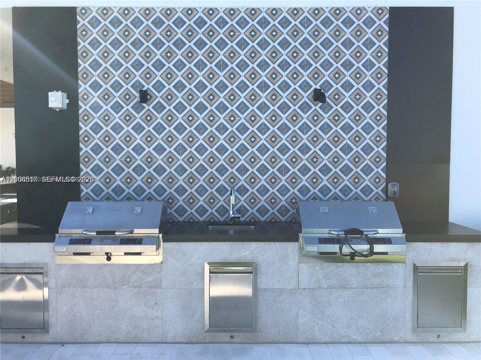 1010 BRICKELL CONDO - Residential