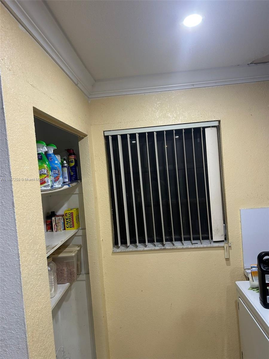 VILLAS OF MADEIRA SEC 3 - Residential