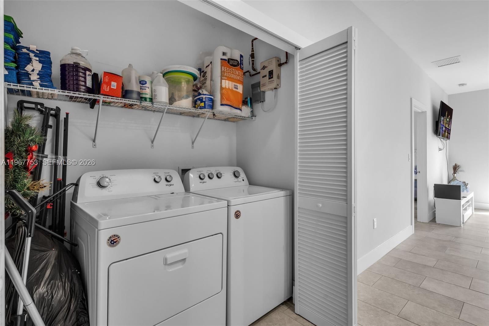 IVYWILD PARK - Residential Lease