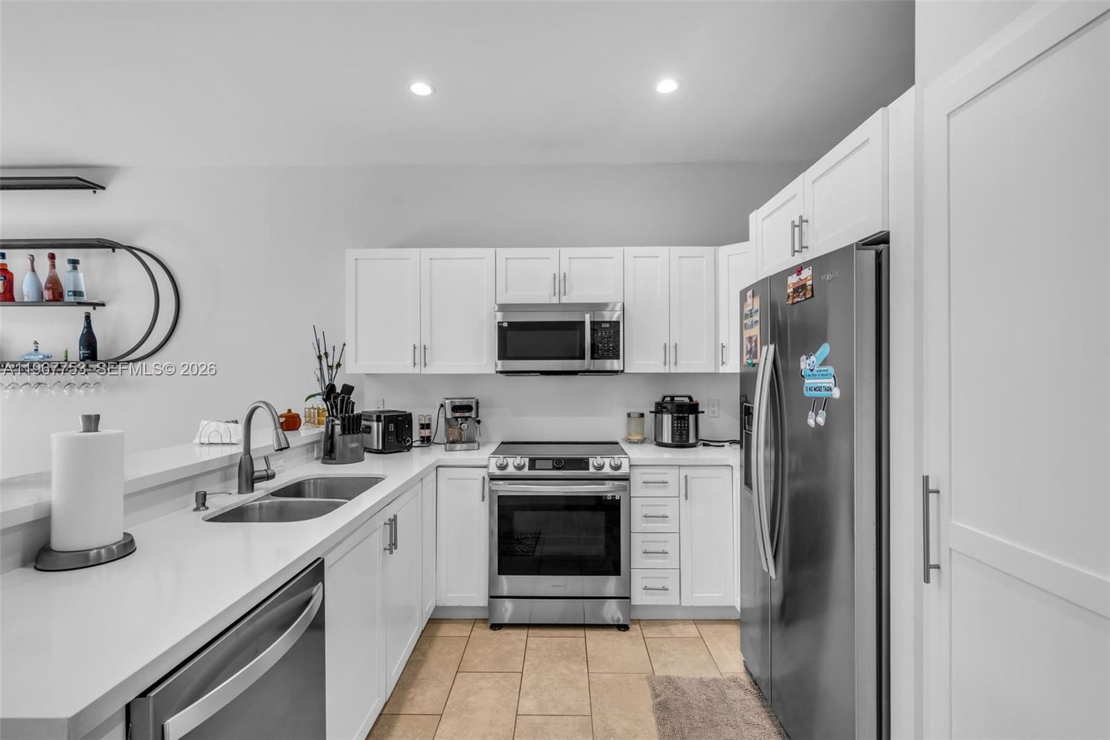 IVYWILD PARK - Residential Lease