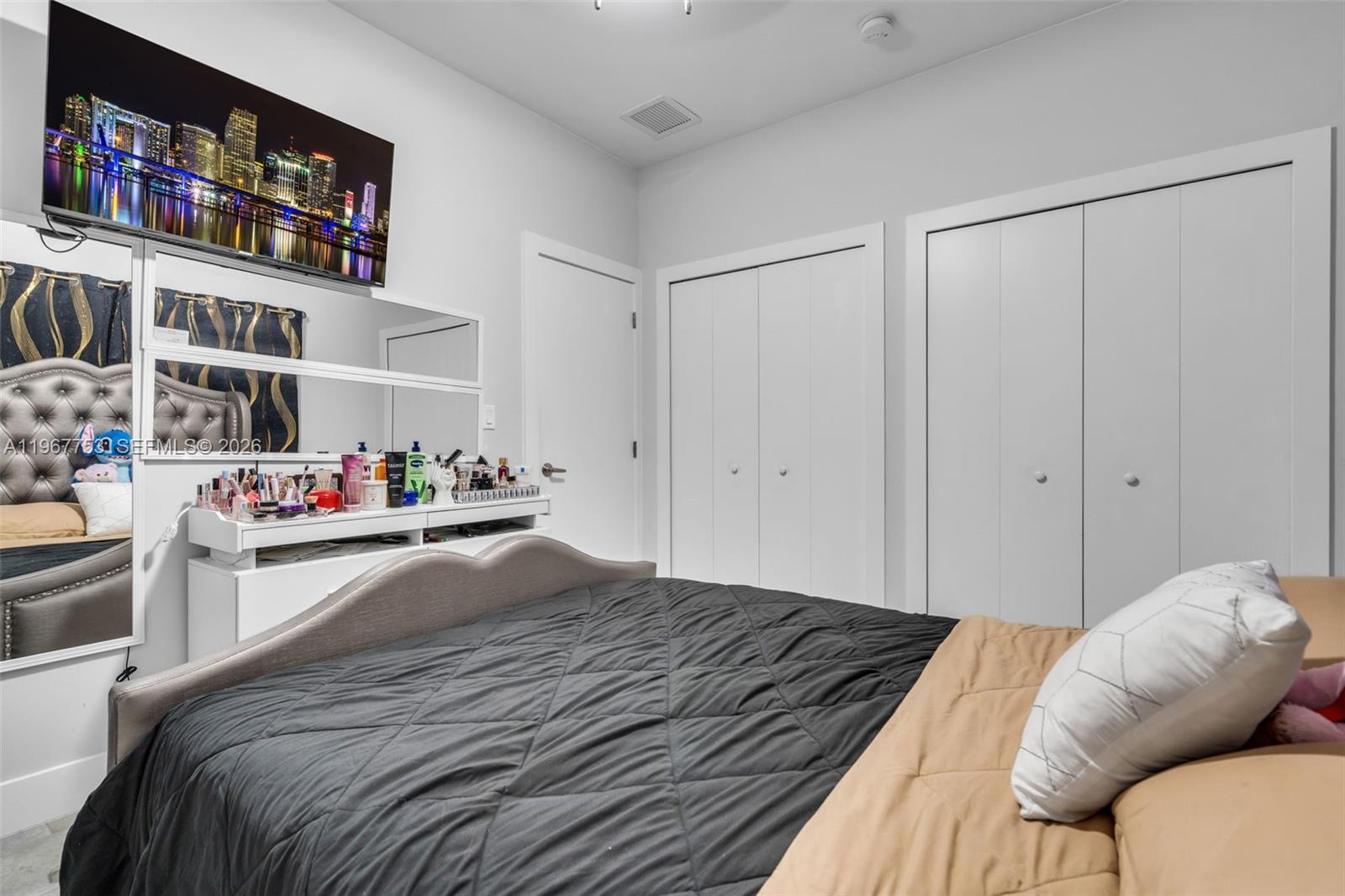 IVYWILD PARK - Residential Lease