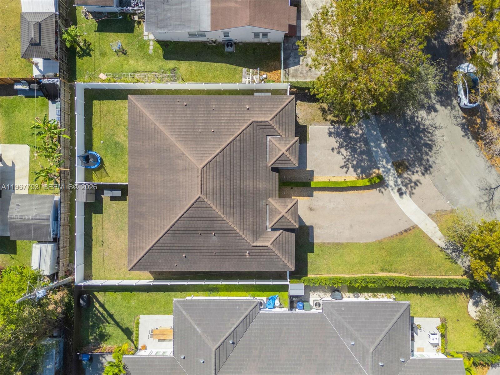 IVYWILD PARK - Residential Lease