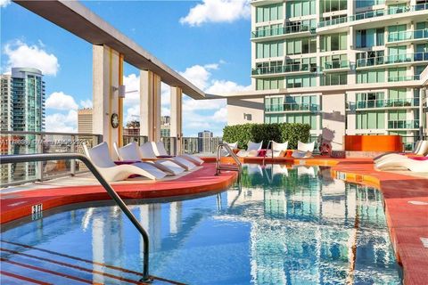 31 SE 6th St 906 Miami FL 33131