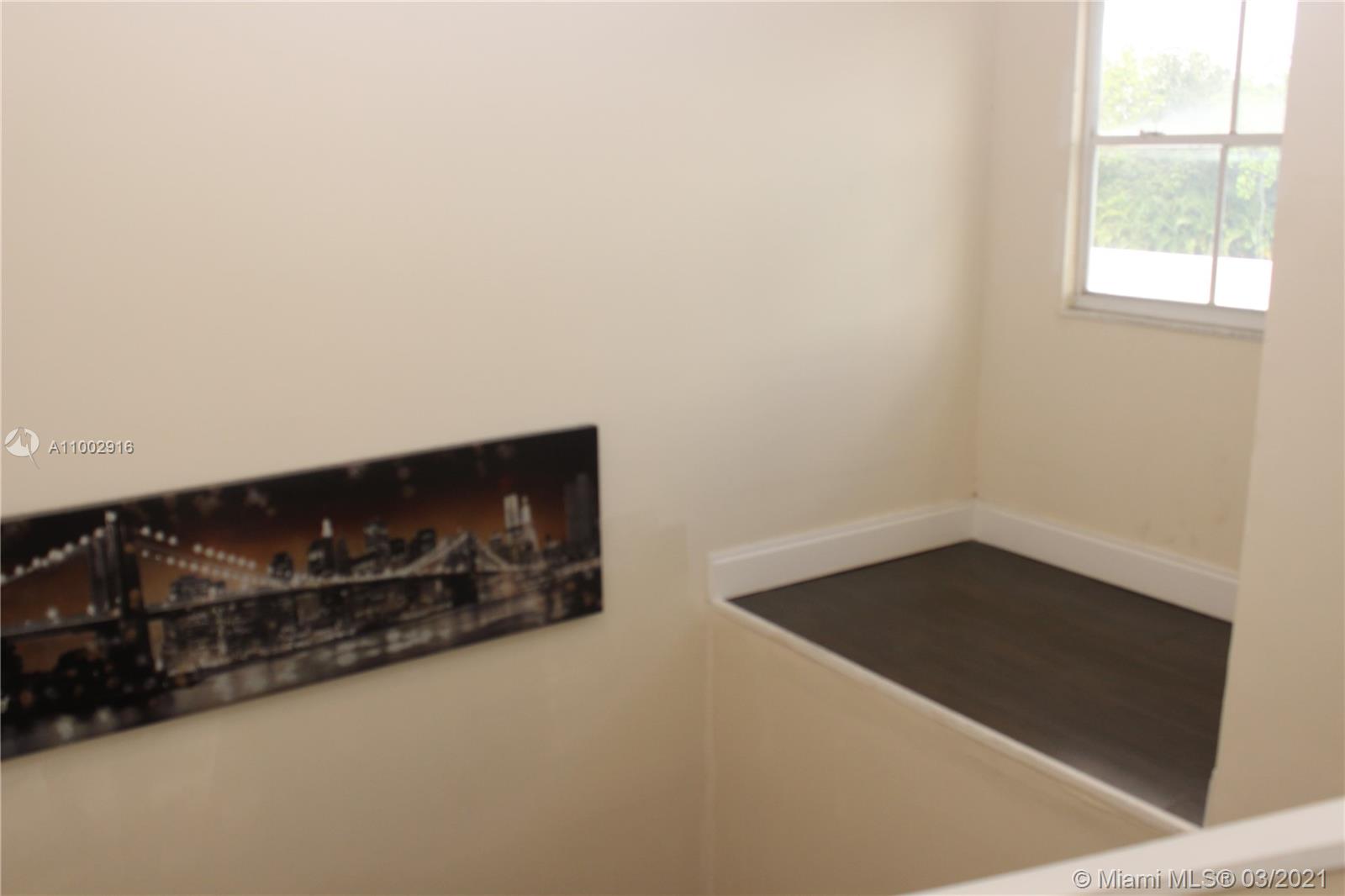 THE GREENS AT DORAL CONDO - Residential