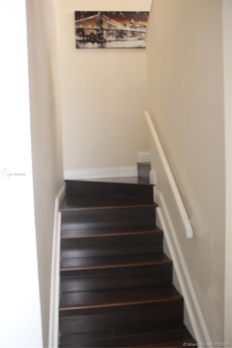THE GREENS AT DORAL CONDO - Residential