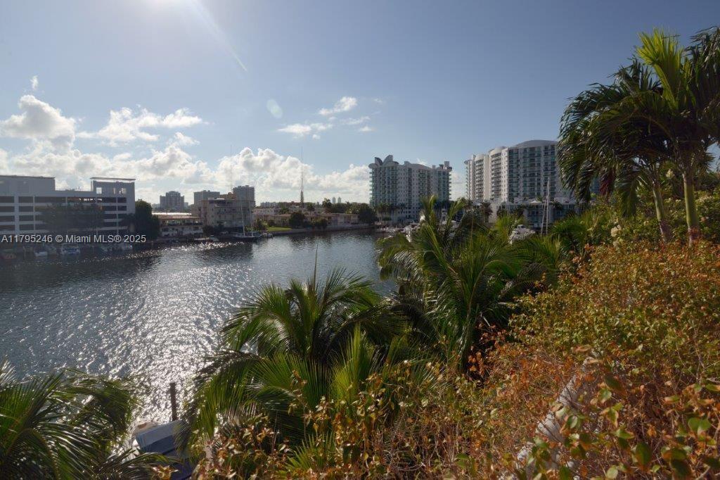 Rental Property at 7929 West Dr 403, North Bay Village, Miami-Dade County, Florida - Bedrooms: 3 
Bathrooms: 3  - $4,900 MO.