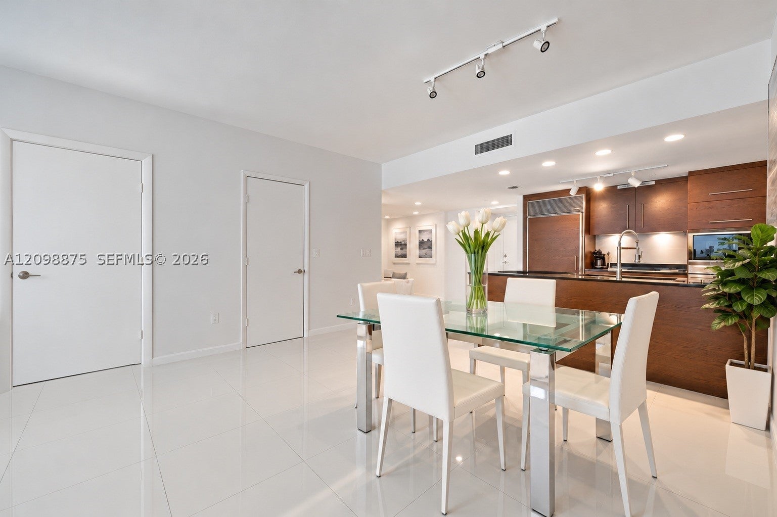 465 Brickell Ave 5105