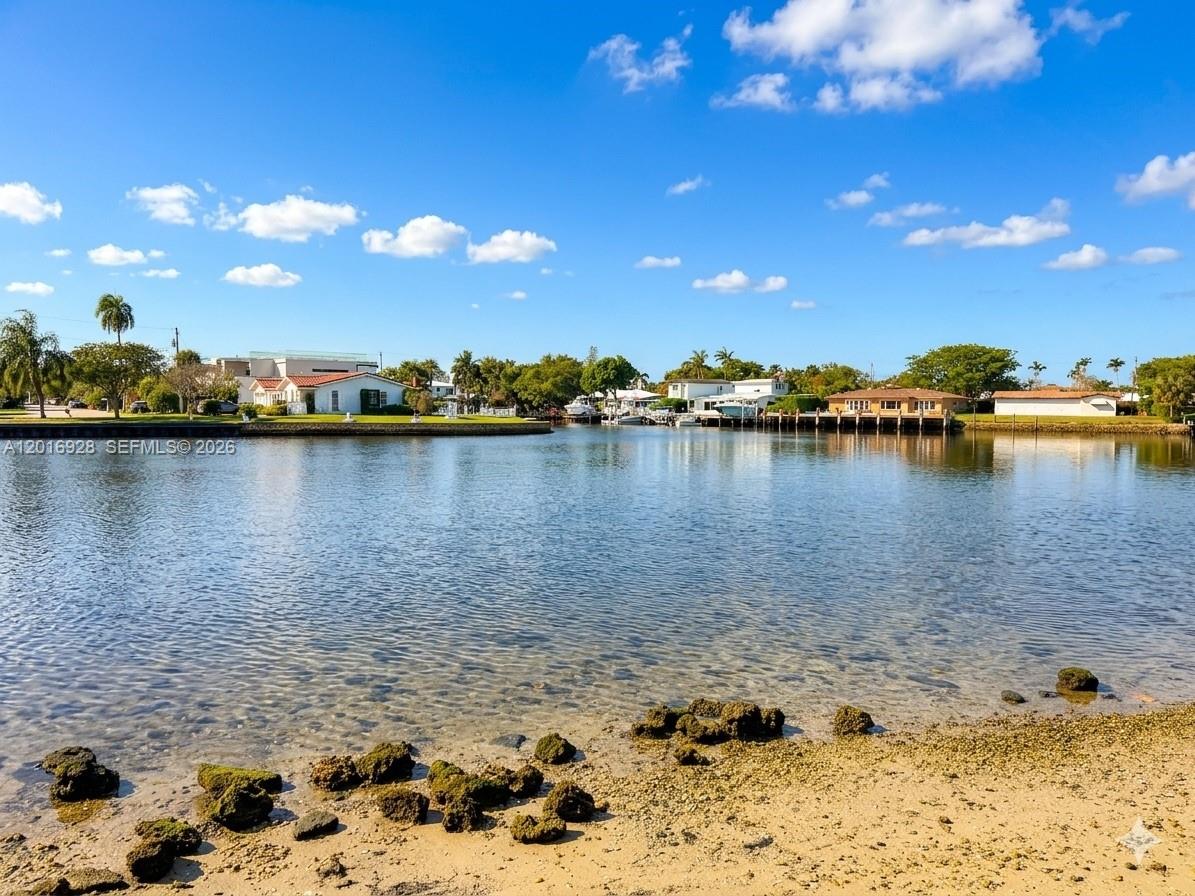 MIDDLE RIVER TOWER CONDO - Residential Lease