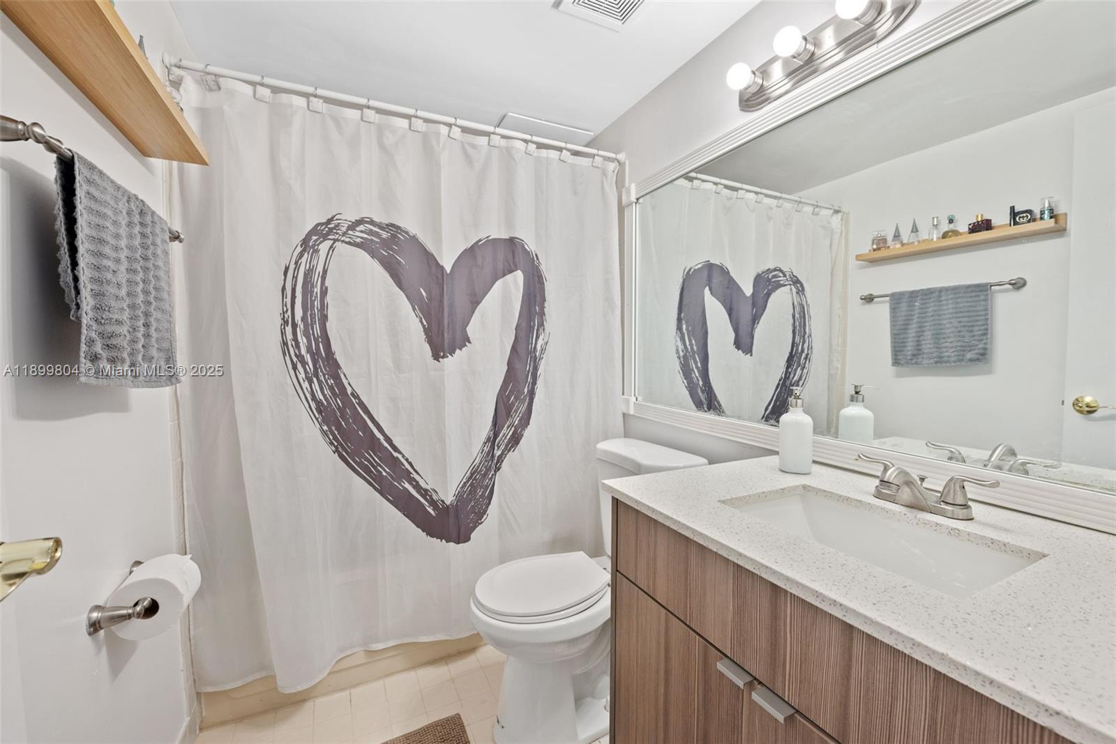 CLUB QUARTERS AT RAINTREE - Residential Lease