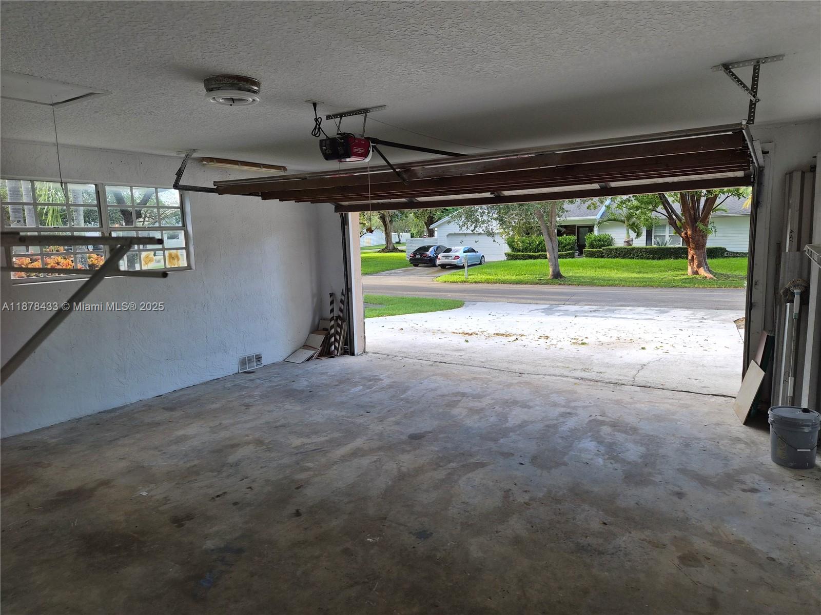 COUNTRY WALK SEC 6 - Residential