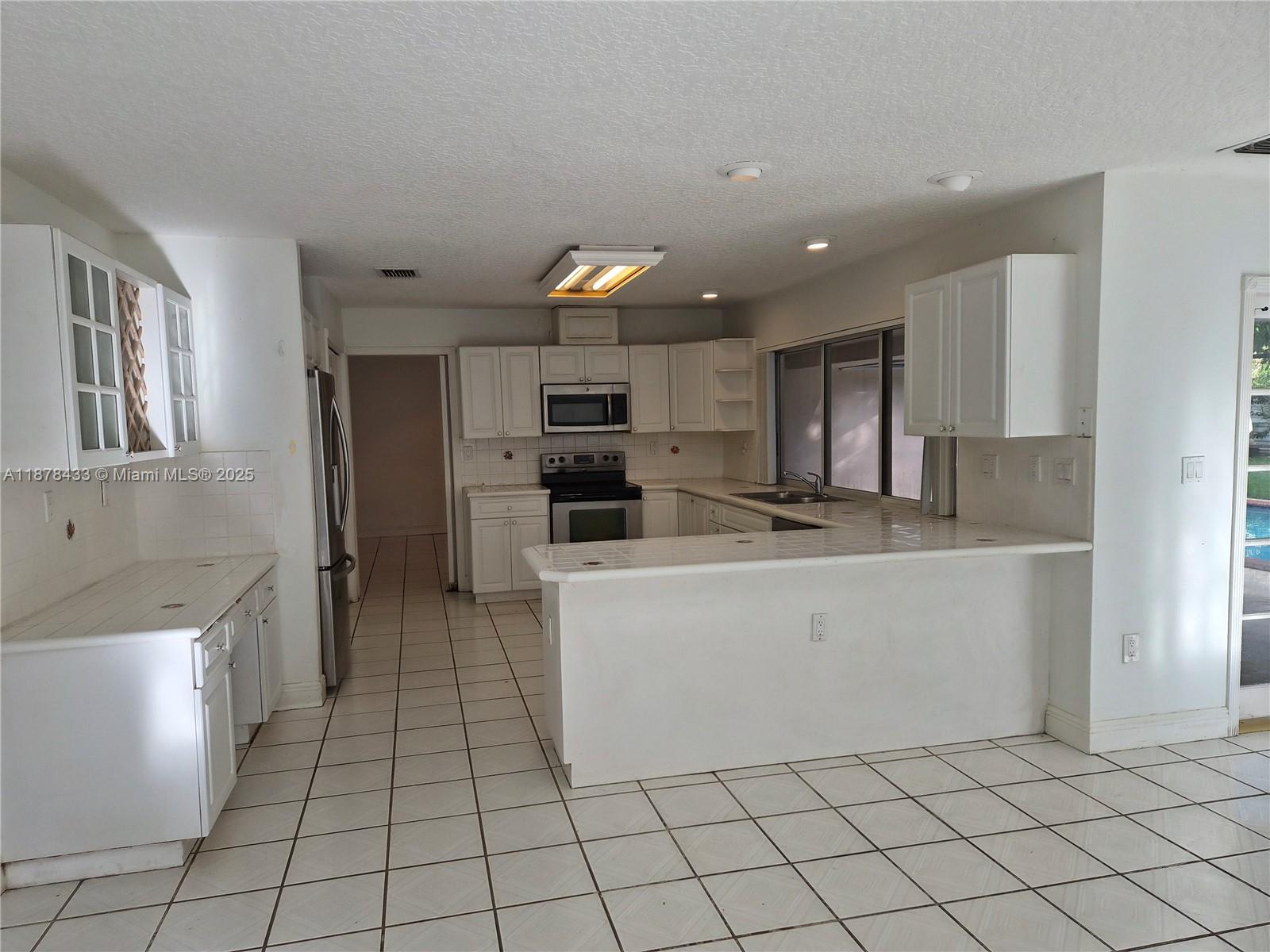 COUNTRY WALK SEC 6 - Residential