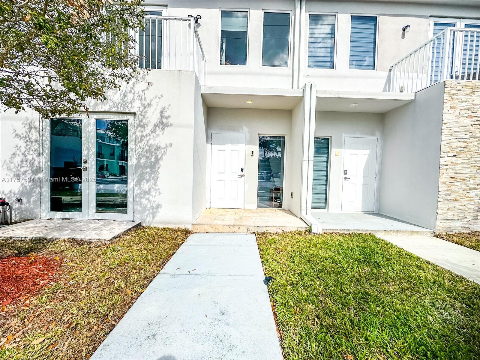 Property for Sale at 14467 Sw 260th St 14467, Homestead, Miami-Dade County, Florida - Bedrooms: 4 
Bathrooms: 4  - $429,000