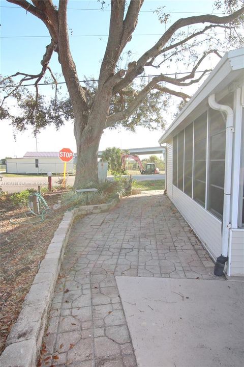 A home in Moore Haven