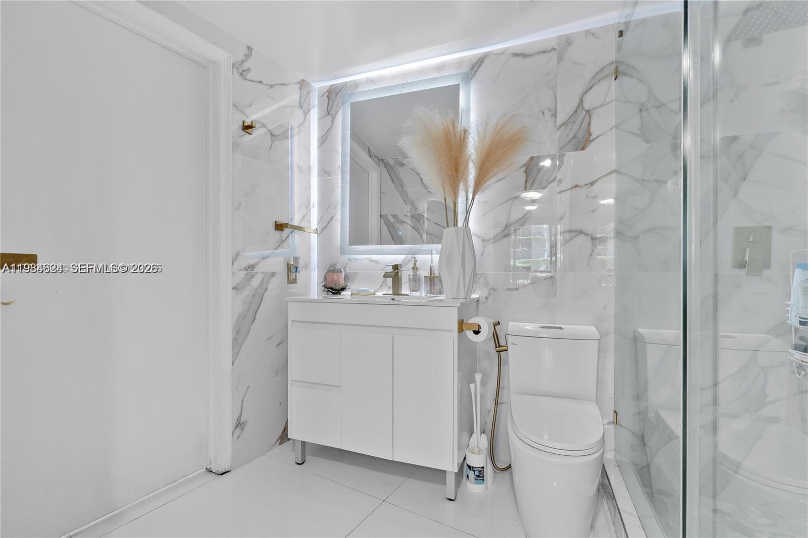 OPERA TOWER CONDO - Residential