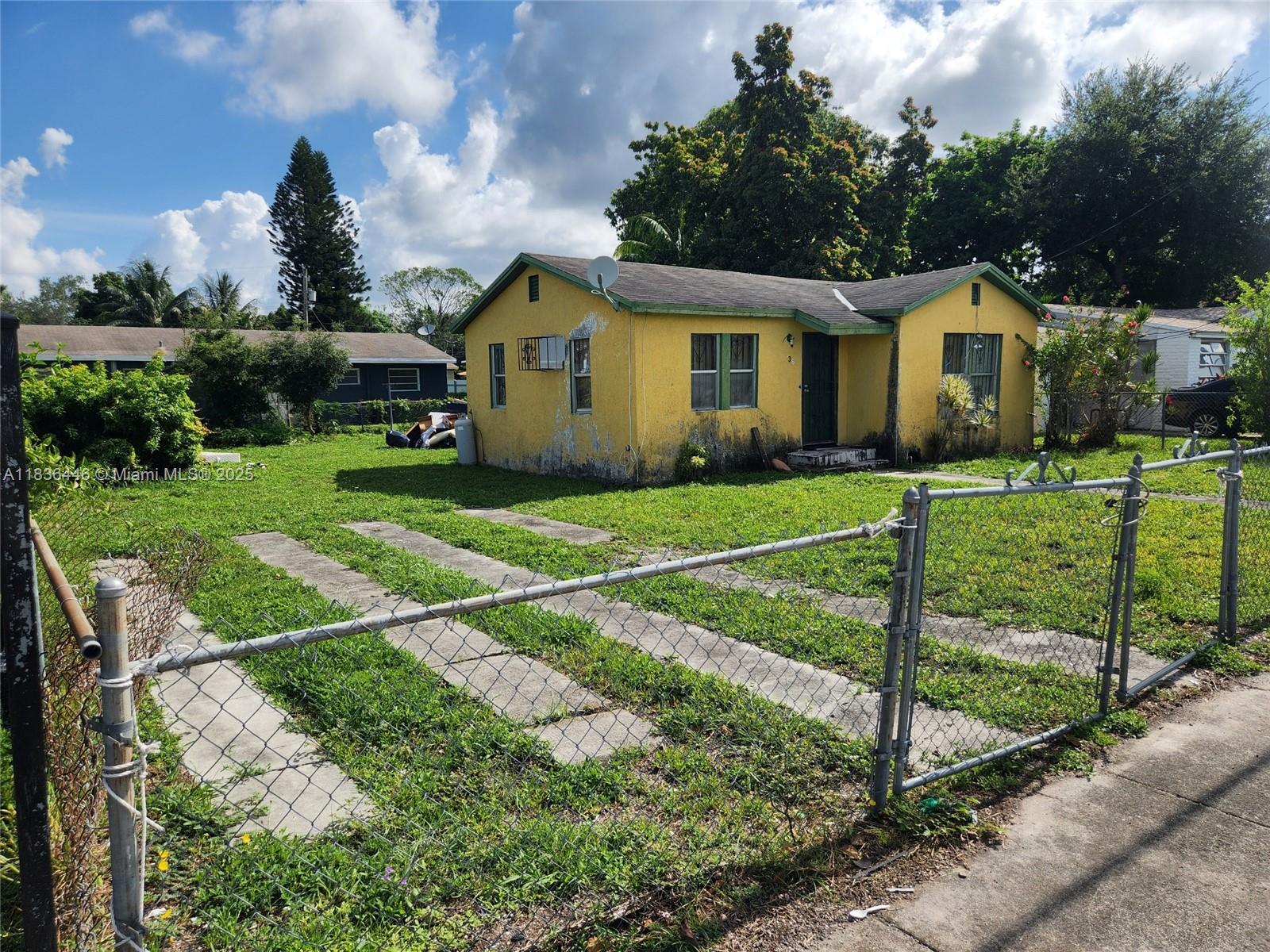 2365 NW 79th Ter, Miami, FL, 33147/$264,000 1 2365 NW 79th Ter