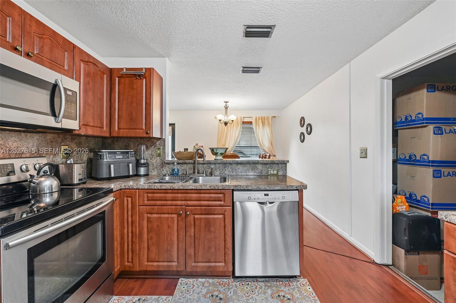 EVERGLADES SUGAR & LAND C - Residential