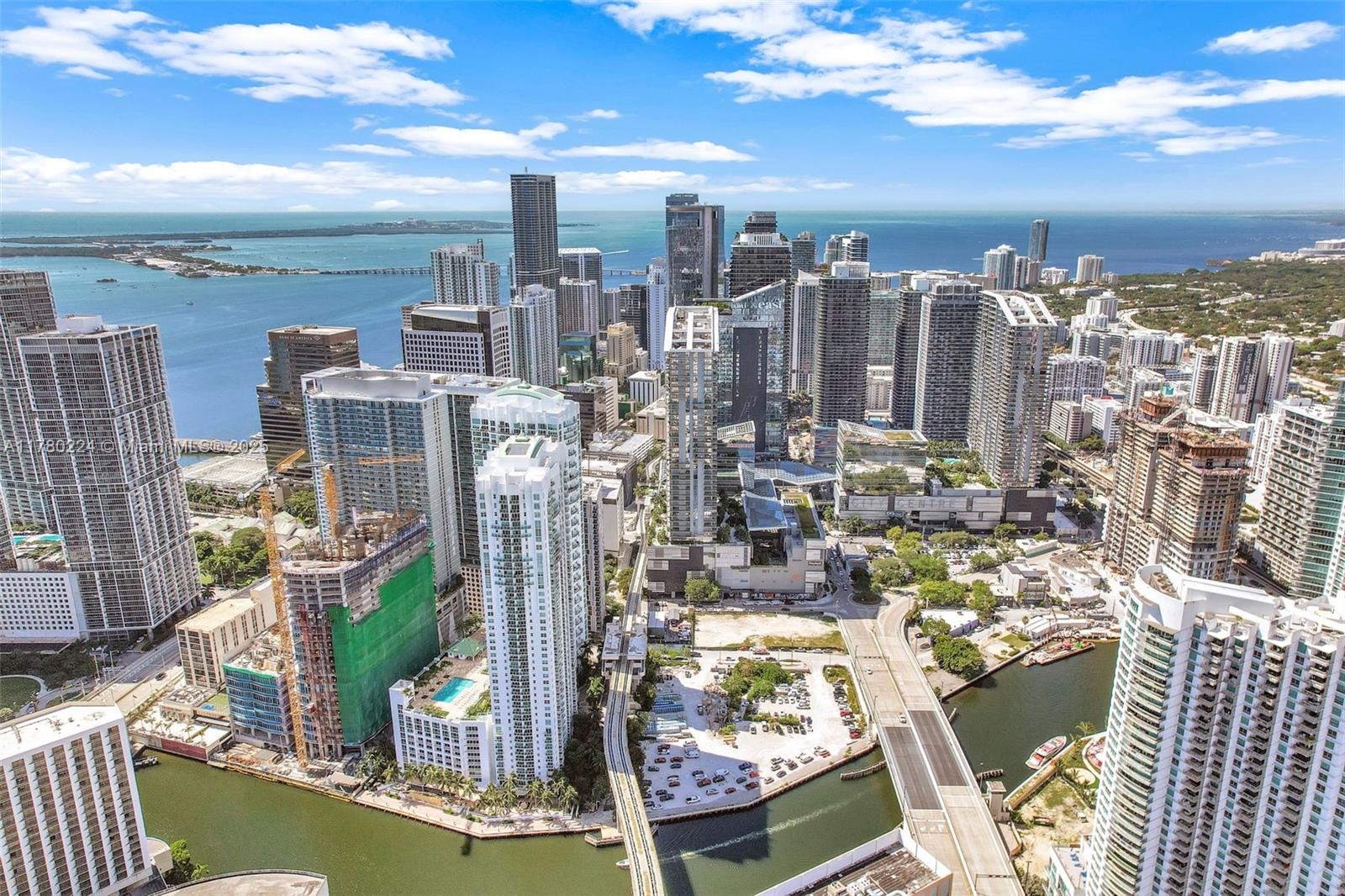 Brickell on the River S - Residential