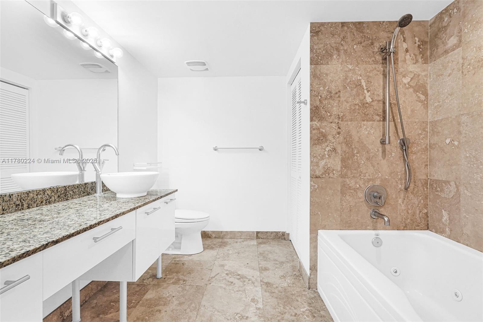 Brickell on the River S - Residential