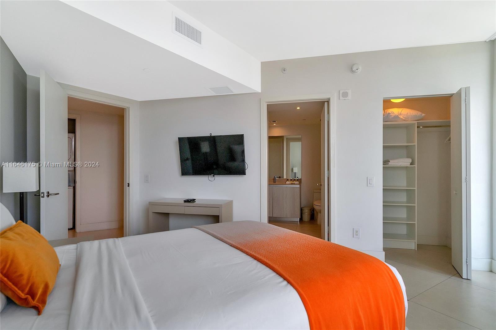 4111 SOUTH OCEAN DRIVE CO - Residential