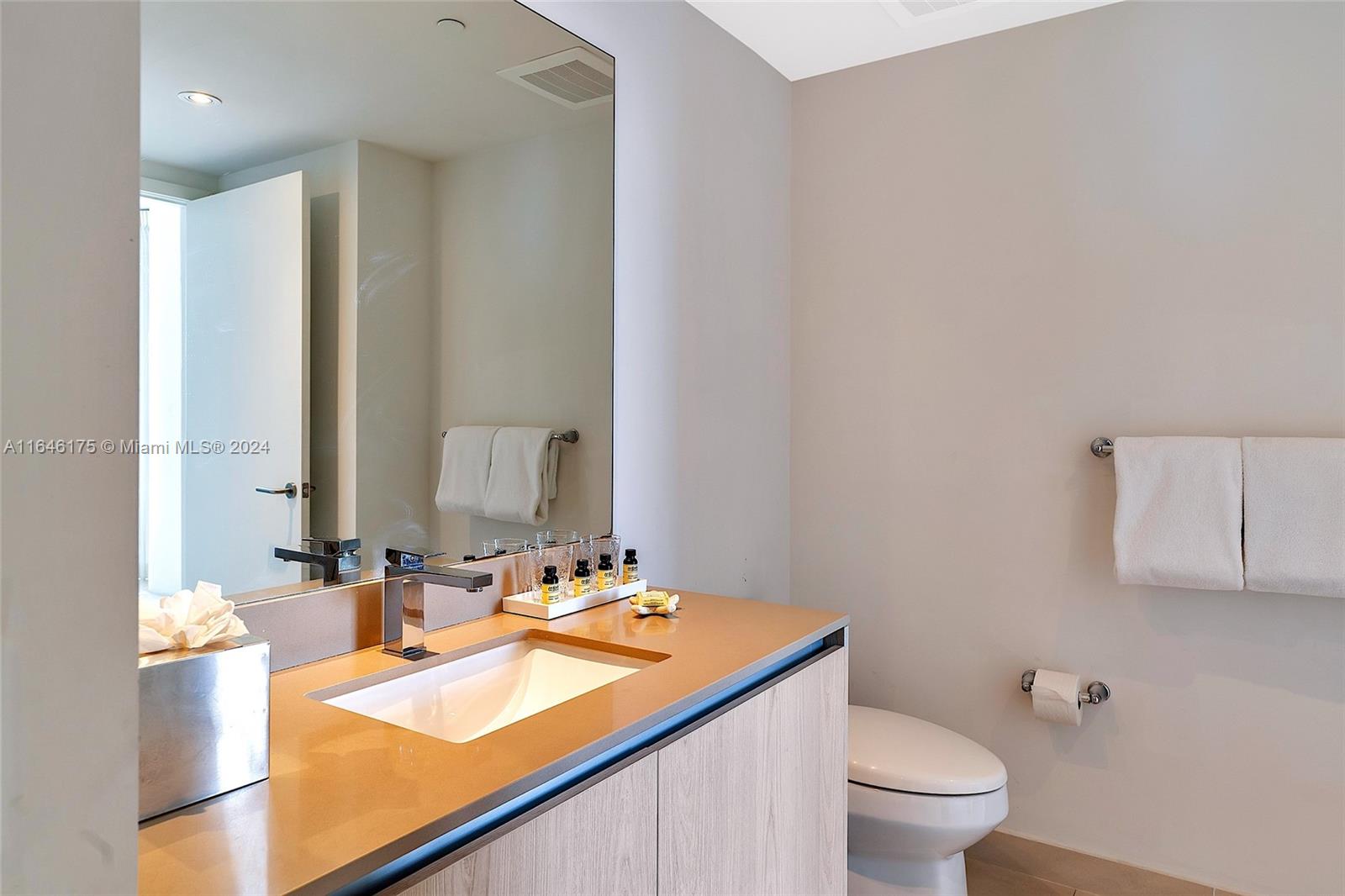 4111 SOUTH OCEAN DRIVE CO - Residential