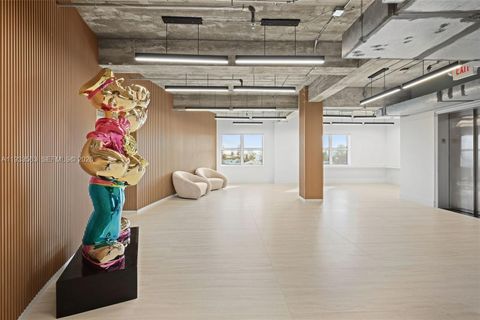 605 Lincoln Rd 500 Miami Beach FL 33139