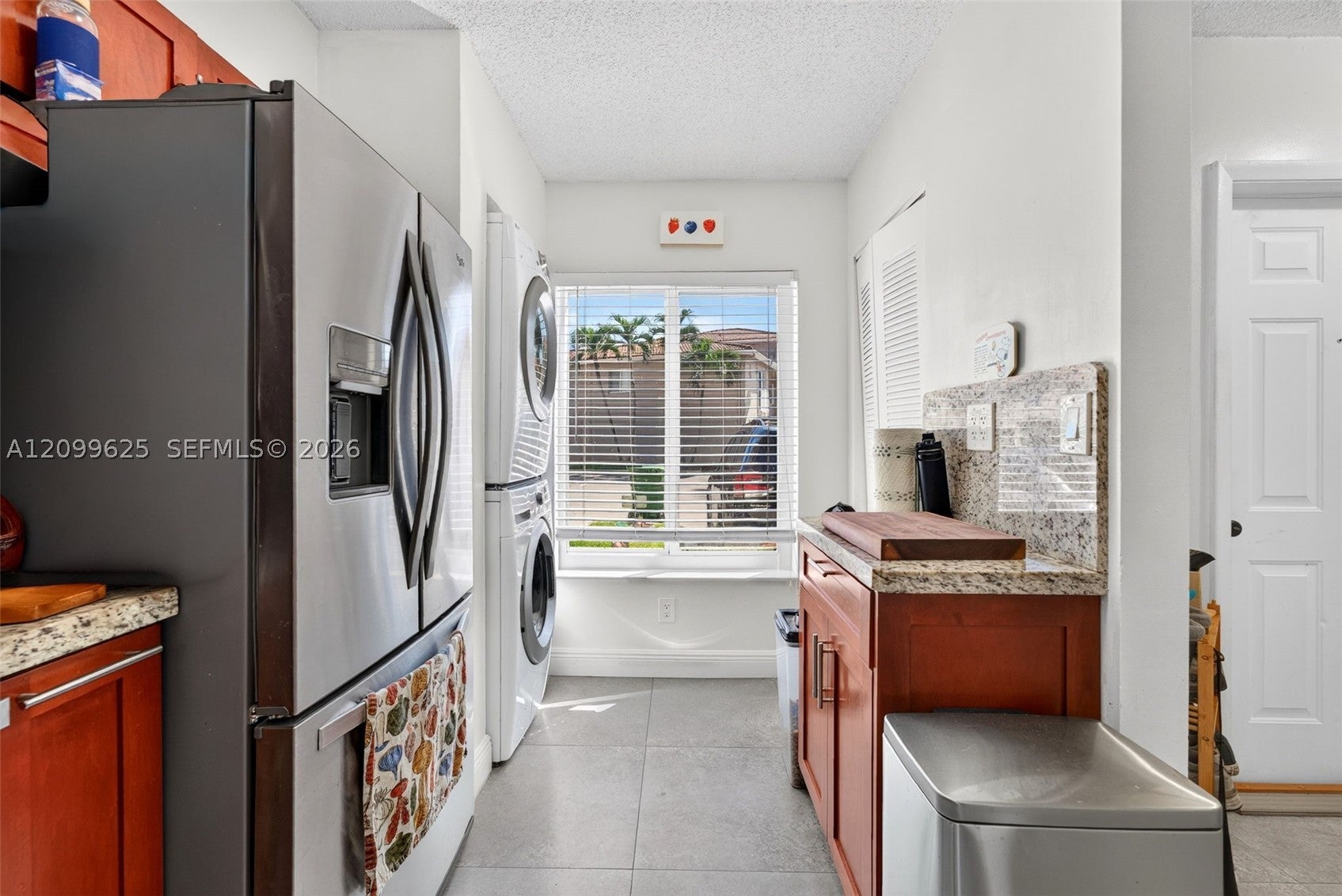 105 Riviera Cir