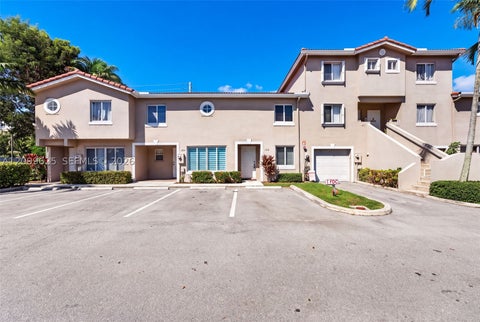 Photo of 105 Riviera Cir, Weston, FL 33326 (MLS # A12099625)