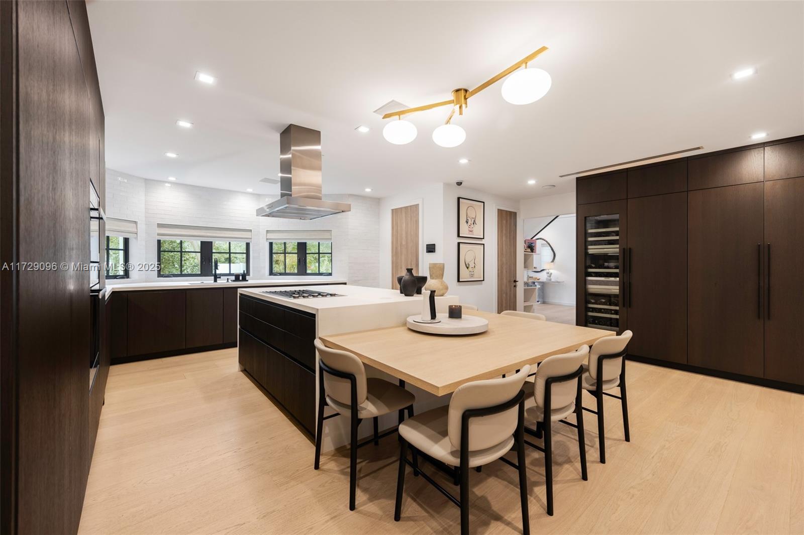 HAMMOCK LAKE PK REPLAT OF - Residential