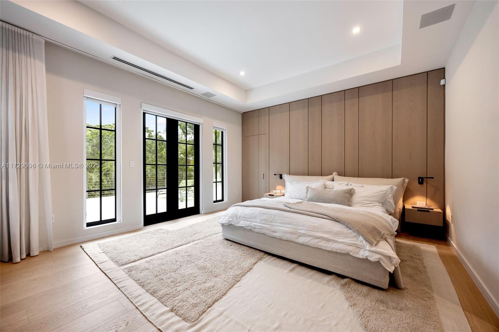 HAMMOCK LAKE PK REPLAT OF - Residential