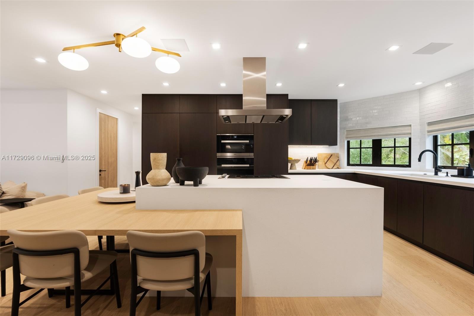 HAMMOCK LAKE PK REPLAT OF - Residential