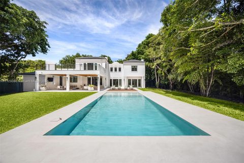 Photo of 4860 Hammock Lake Dr, Coral Gables, FL 33156 (MLS # A11729096)