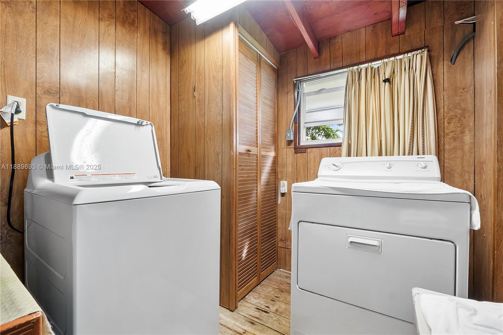 LEISURE CITY SEC 3 - Residential