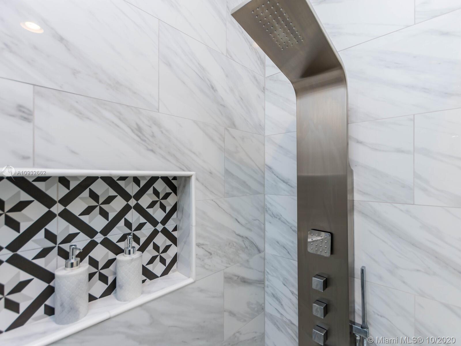 RIVIERA ISLES I - Residential